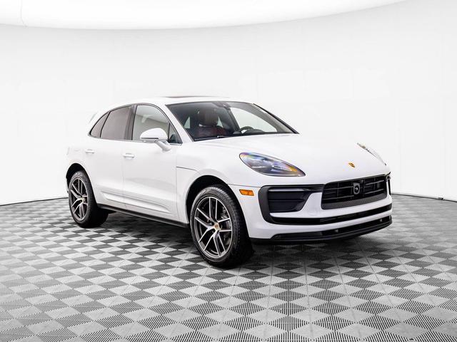 Photo of 2025 White Porsche Macan
