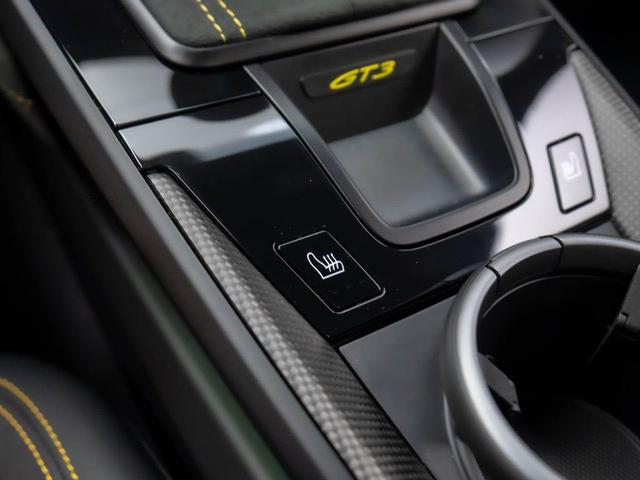 Photo of 2023 Arctic Grey Porsche 911