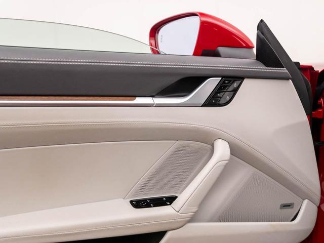 Photo of 2020 Carmine Red Porsche 911