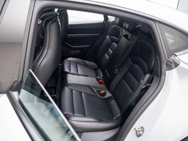 Photo of 2025 Gray Porsche Taycan