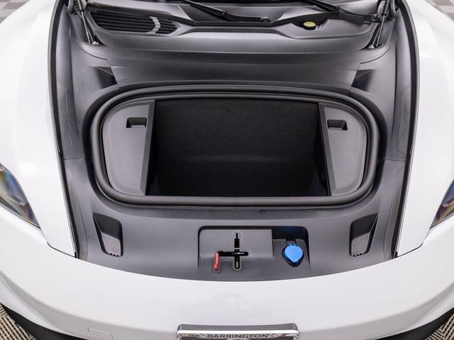 Photo of 2025 Gray Porsche Taycan