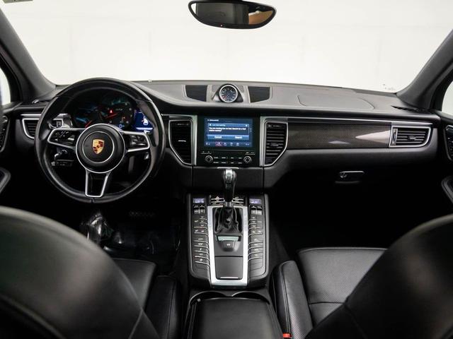 Photo of 2017 Carmine Red Porsche Macan