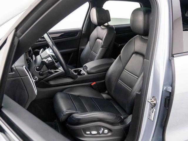 Photo of 2019 Black Porsche Cayenne