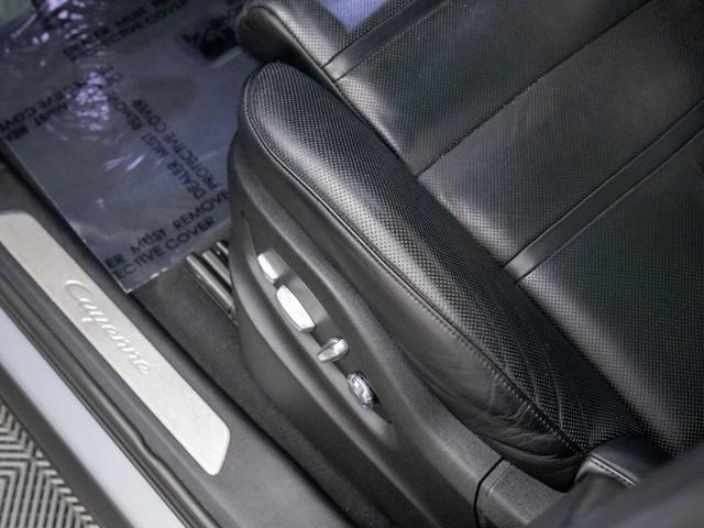 Photo of 2019 Black Porsche Cayenne