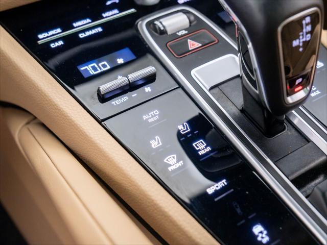 Photo of 2023 Chromite Black Metallic Porsche Cayenne