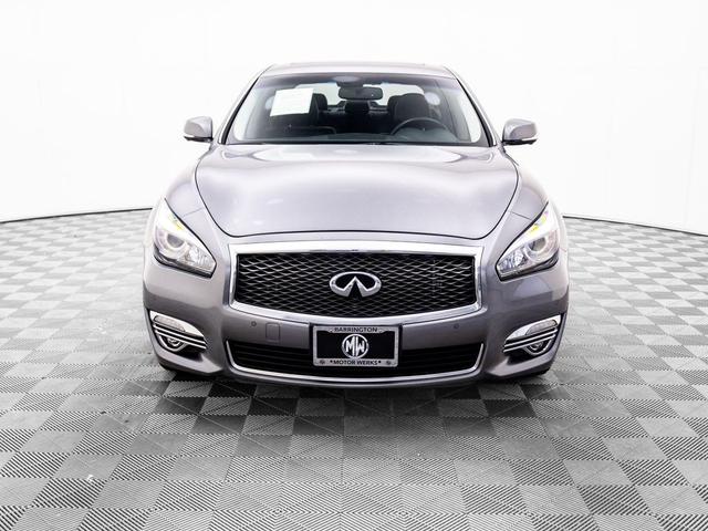 Photo of 2015 Graphite Shadow INFINITI Q70