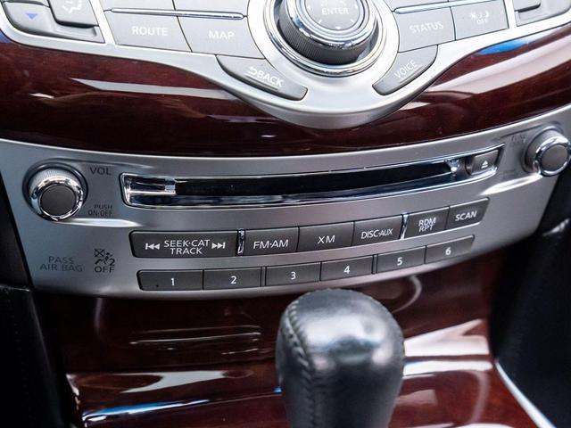 Photo of 2015 Graphite Shadow INFINITI Q70