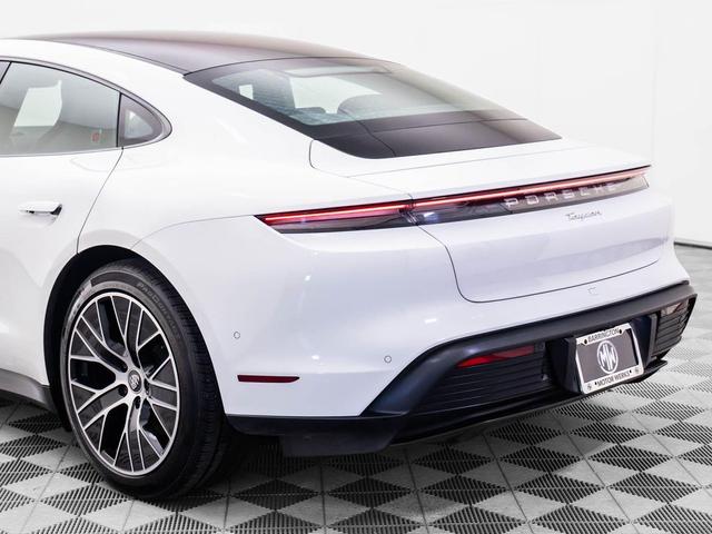 Photo of 2022 White Porsche Taycan