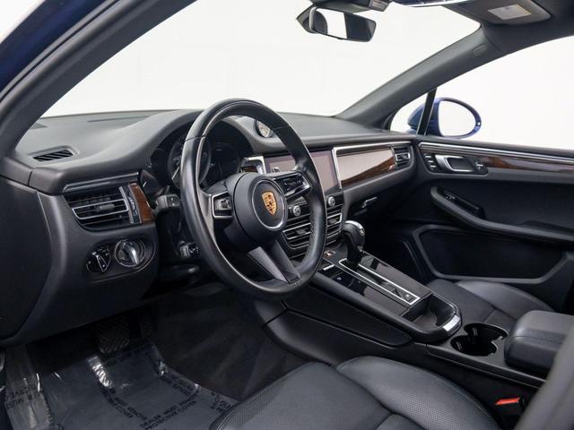 Photo of 2023 Blue Porsche Macan