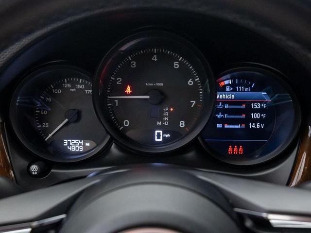 Photo of 2023 Blue Porsche Macan