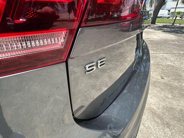 Photo of 2022 Platinum Gray Metallic Volkswagen Tiguan