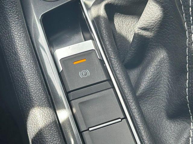 Photo of 2022 Platinum Gray Metallic Volkswagen Tiguan