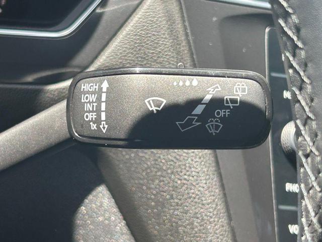 Photo of 2022 Platinum Gray Metallic Volkswagen Tiguan