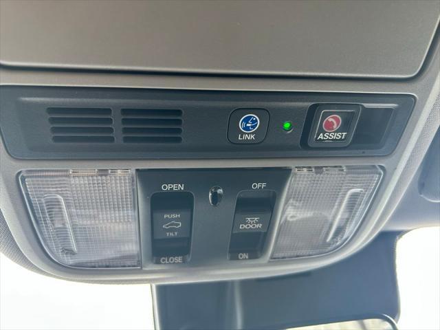 Photo of 2019 Black Metallic Honda Pilot
