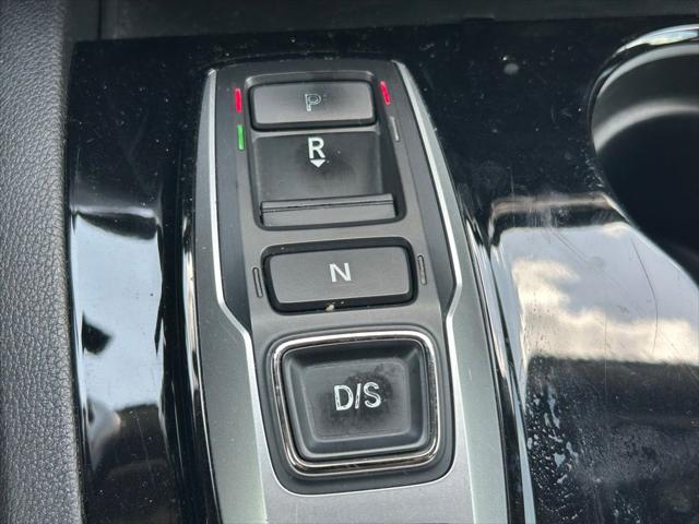 Photo of 2019 Black Metallic Honda Pilot
