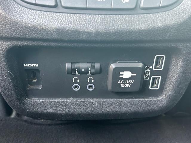 Photo of 2019 Black Metallic Honda Pilot