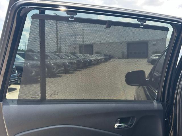 Photo of 2019 Black Metallic Honda Pilot