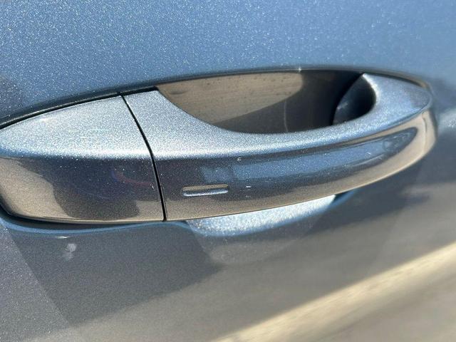 Photo of 2025 Platinum Gray Metallic Volkswagen Atlas