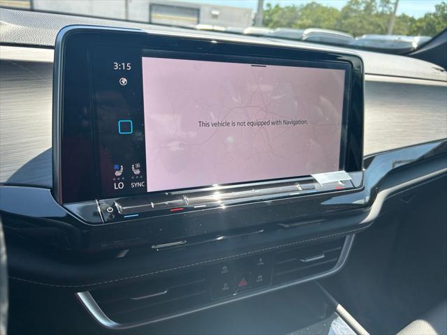 Photo of 2025 Pure Gray Volkswagen Atlas Cross Sport