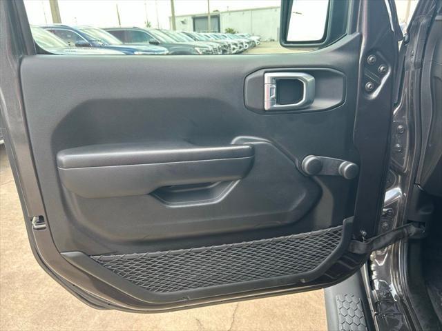 Photo of 2021 Granite Crystal Metallic Clearcoat Jeep Wrangler Unlimited