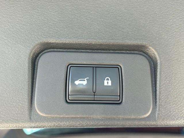 Photo of 2021 Boulder Gray Pearl/Super Black Nissan Rogue