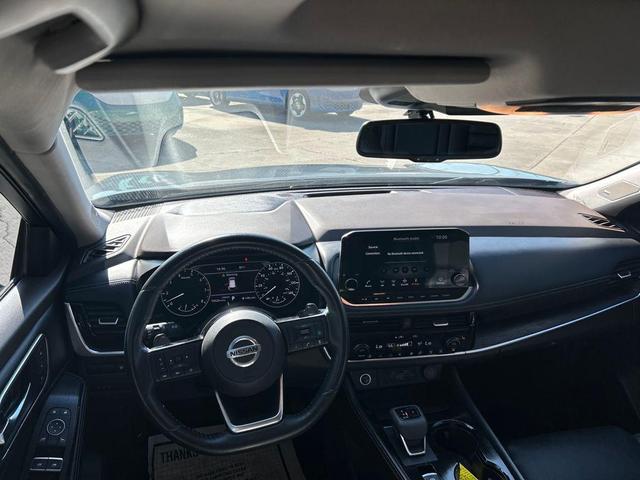 Photo of 2021 Boulder Gray Pearl/Super Black Nissan Rogue