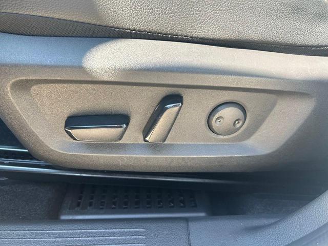 Photo of 2021 Boulder Gray Pearl/Super Black Nissan Rogue