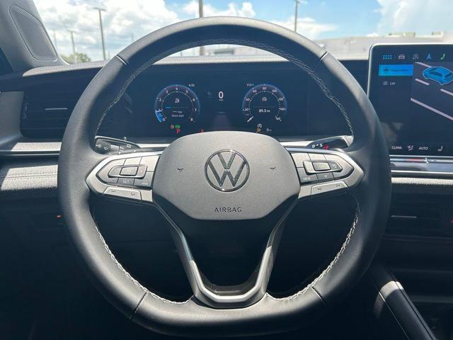 Photo of 2025 Deep Black Volkswagen Tiguan