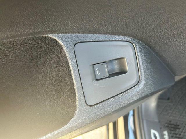 Photo of 2024 Deep Black Volkswagen Tiguan