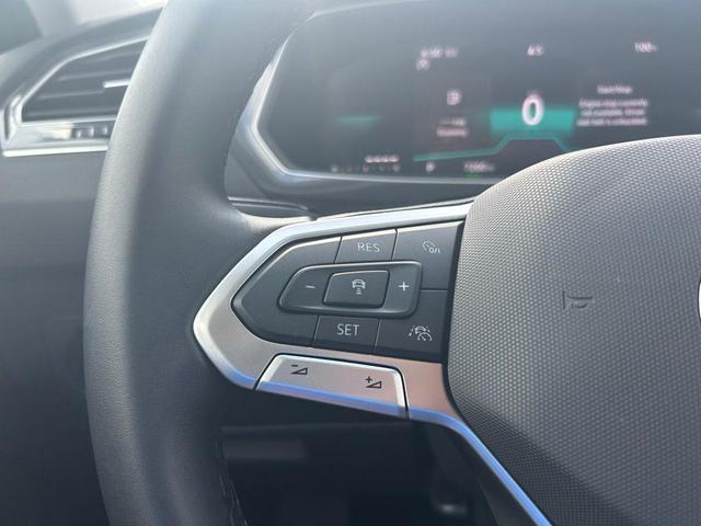 Photo of 2024 Deep Black Volkswagen Tiguan