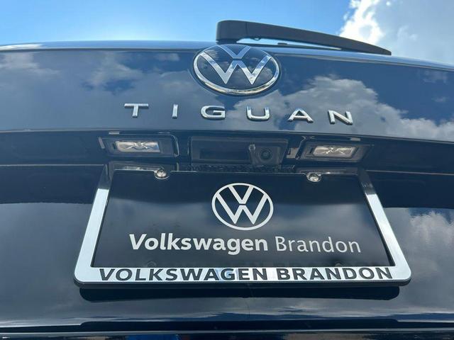 Photo of 2024 Deep Black Volkswagen Tiguan