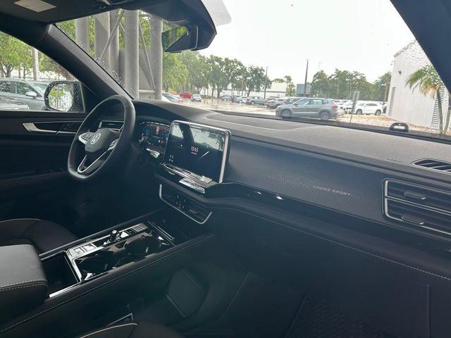 Photo of 2025 Pure Gray Volkswagen Atlas Cross Sport
