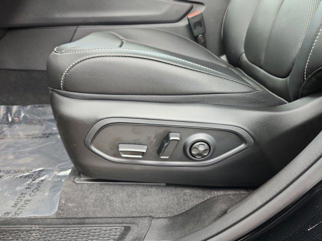 Photo of 2025 Diamond Black Jeep Grand Cherokee