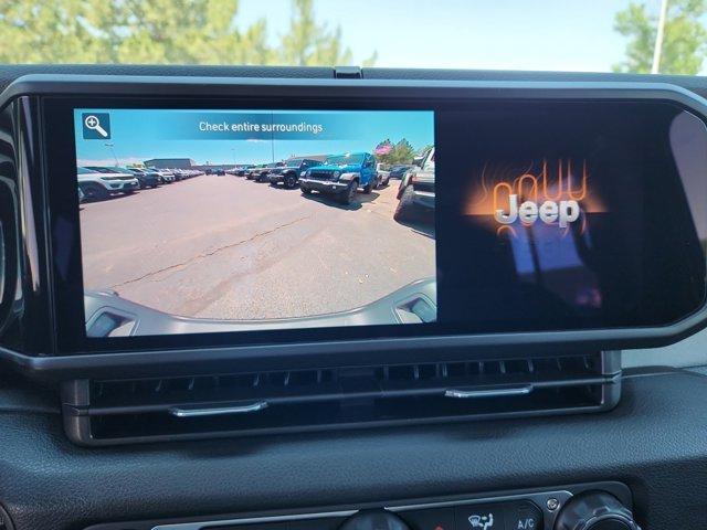 Photo of 2025 Granite Crystal Clearcoat Metallic Jeep Gladiator