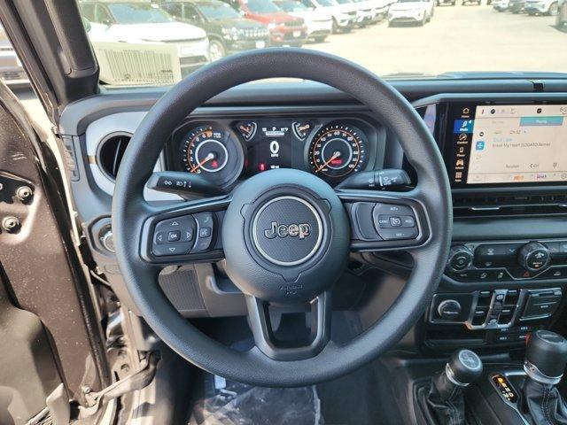 Photo of 2025 Granite Crystal Clearcoat Metallic Jeep Gladiator
