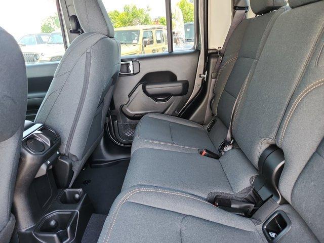Photo of 2025 Granite Crystal Clearcoat Metallic Jeep Gladiator