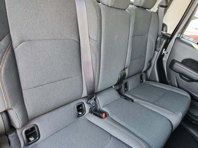 Photo of 2025 Granite Crystal Clearcoat Metallic Jeep Gladiator