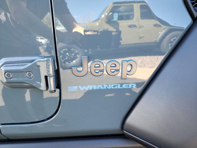 Photo of 2025 Anvil Clearcoat Jeep Wrangler 4xe