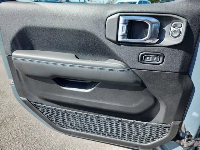Photo of 2025 Anvil Clearcoat Jeep Wrangler 4xe