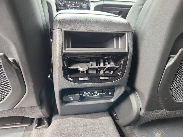 Photo of 2025 Bright White Clearcoat Jeep Grand Cherokee