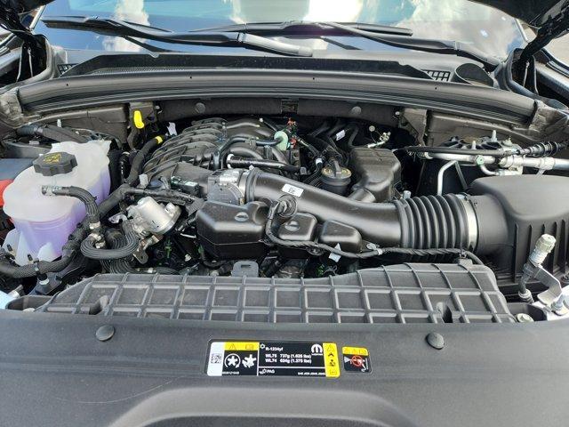 Photo of 2025 Diamond Black Jeep Grand Cherokee