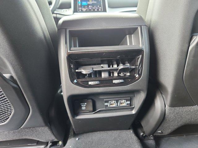 Photo of 2025 Diamond Black Jeep Grand Cherokee