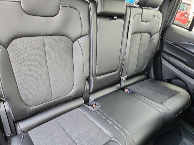 Photo of 2025 Diamond Black Jeep Grand Cherokee