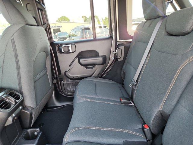 Photo of 2025 Granite Crystal Clearcoat Metallic Jeep Wrangler