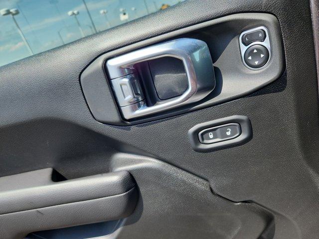 Photo of 2025 Granite Crystal Clearcoat Metallic Jeep Wrangler
