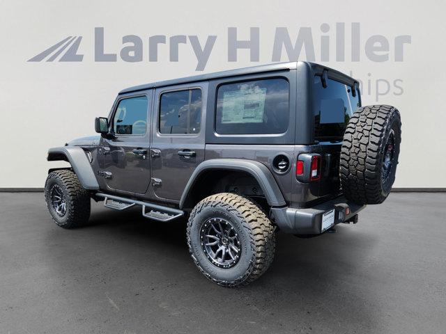 Photo of 2025 Granite Crystal Clearcoat Metallic Jeep Wrangler