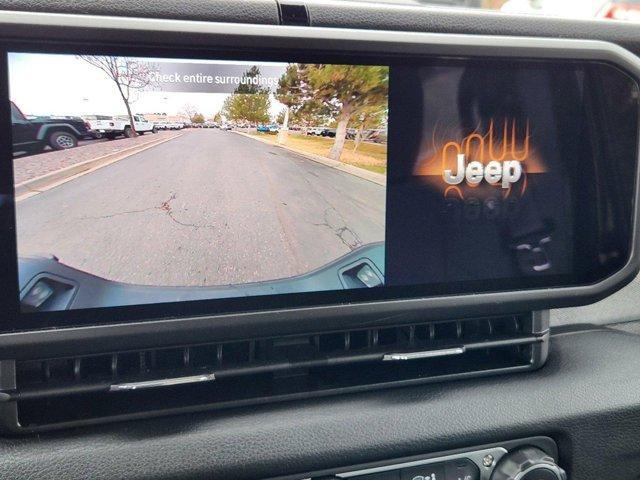 Photo of 2025 Black Clearcoat Jeep Gladiator