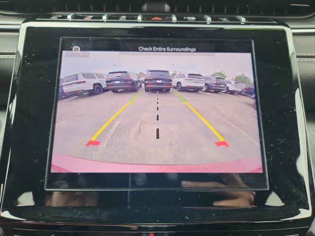 Photo of 2023 Velvet Red Pearlcoat Jeep Grand Cherokee L