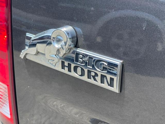 Photo of 2017 Granite Crystal Metallic Clearcoat RAM 1500