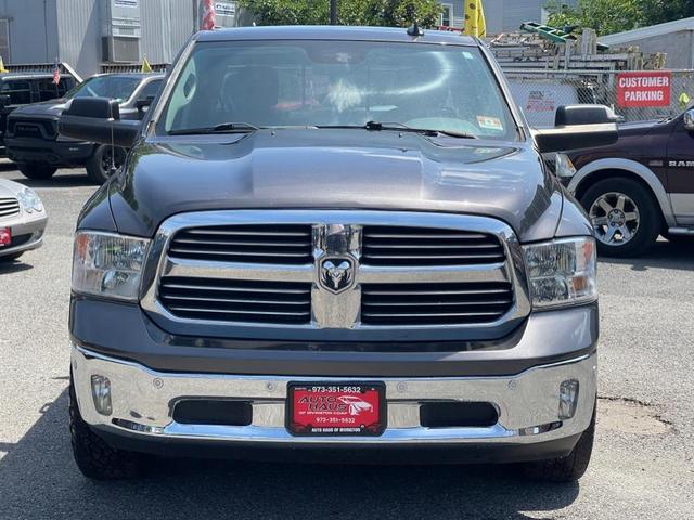 Photo of 2017 Granite Crystal Metallic Clearcoat RAM 1500